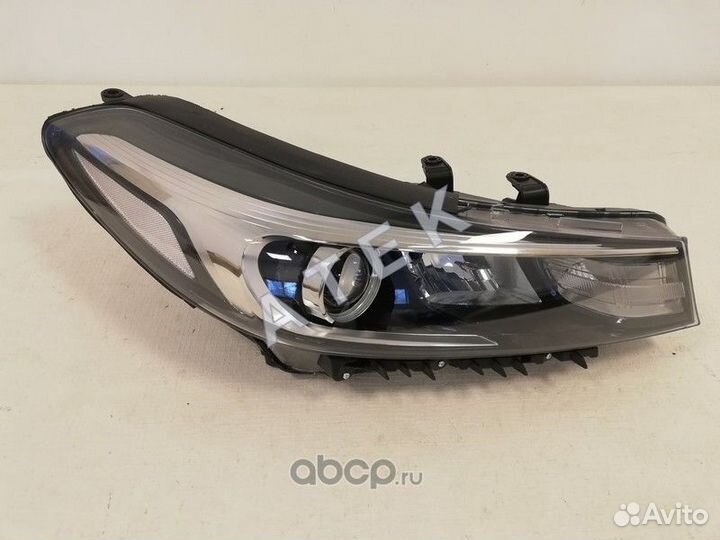 Фара правая Kia Cerato'16
