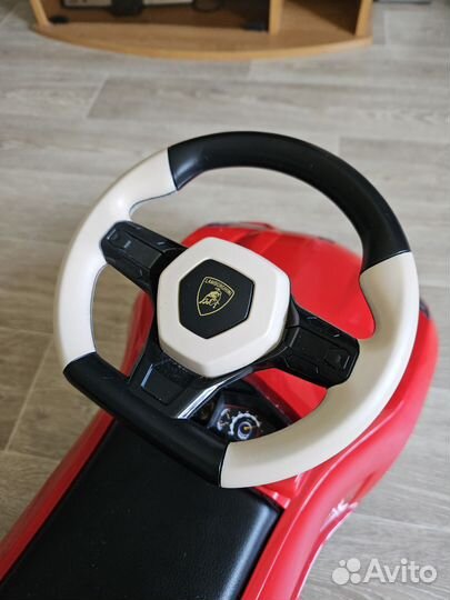 Машинка каталка толокар