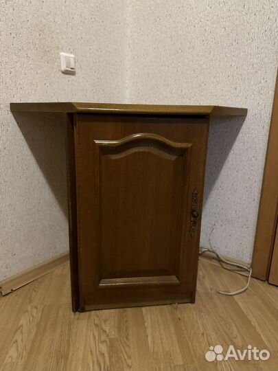 Угловая тумба