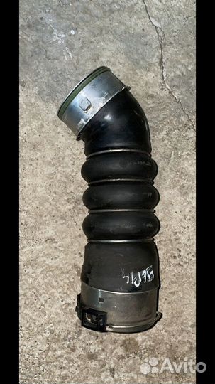 Патрубок интеркулера правый BMW 3 7800142