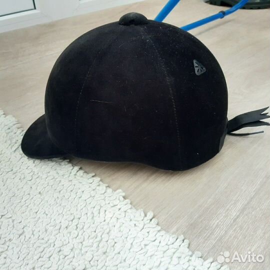 Шлем для конного спорта