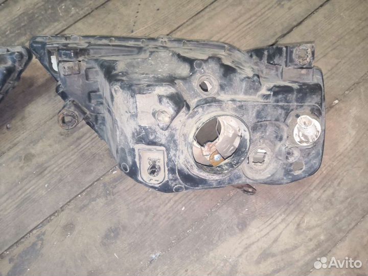 Фары на renault logan 1 первый рестайлинг2009-2015