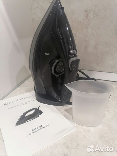 Утюг Royal Wellfort новый