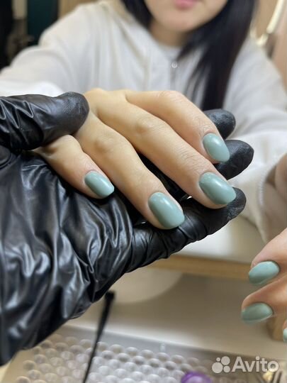 Модель на маникюр с покрытием гель лак