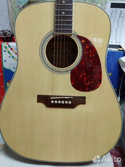 Гитараэлектро-акустическая