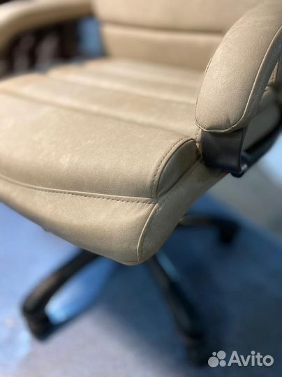 Кресло офисное
