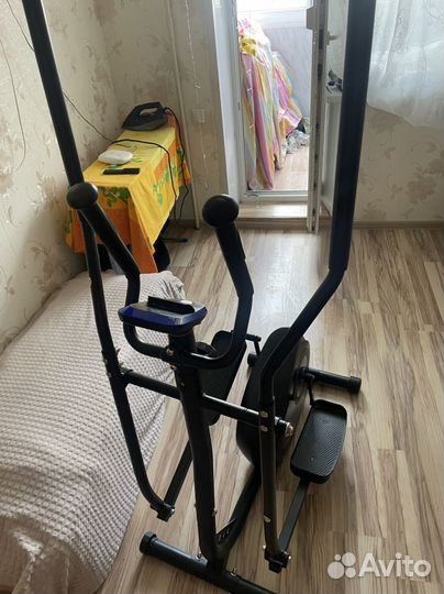 Эллиптический тренажер