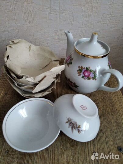 Продам новую посуду кружки, пиалы, чайники