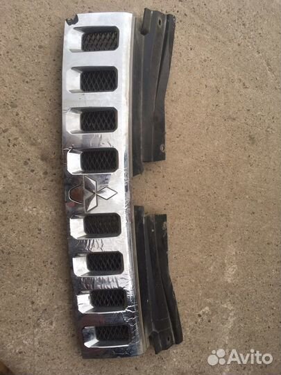 Решетка радиатора mitsubishi delica d5