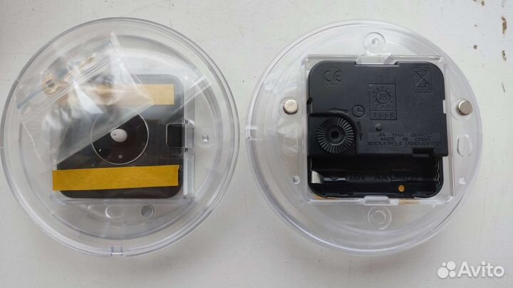 Часы на магните