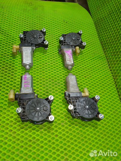 Моторчик стеклоподъемника Kia Rio