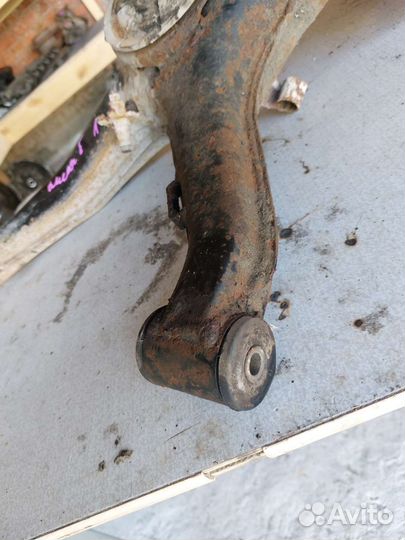 Задний рычаг Opel Omega B
