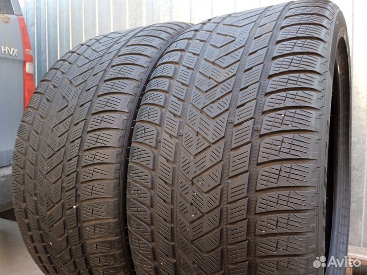 Pirelli Scorpion Winter 315/35 R21