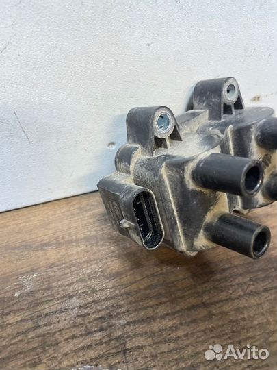 Катушка зажигания Renault Logan K7J 2008