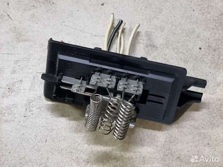Резистор отопителя печки Рено Твинго 2