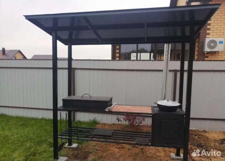 Мангалы с крышей лофт