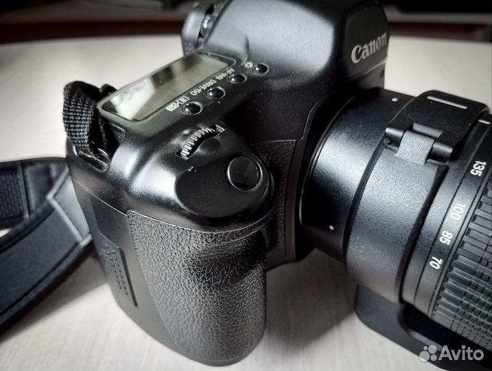 Фотоаппарат Canon 5D