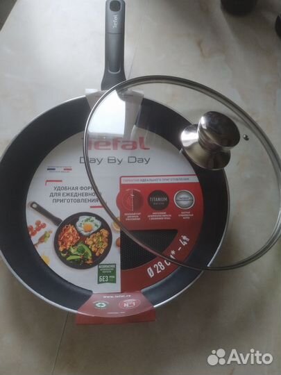 Сковорода tefal с крышкой новая