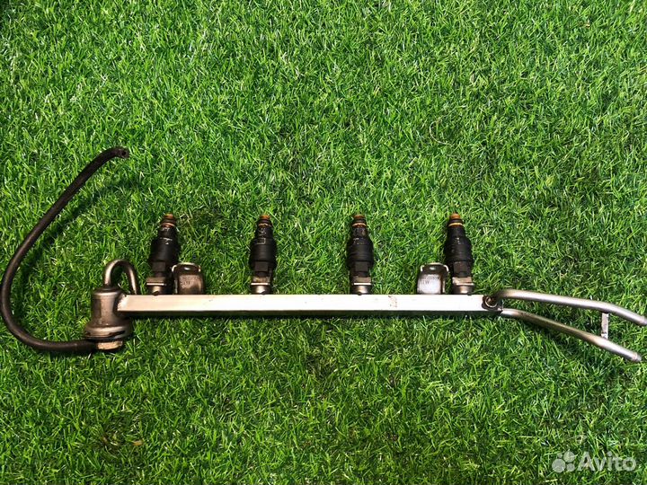 Топливная рампа Volkswagen Golf 4 1J 1997-2006