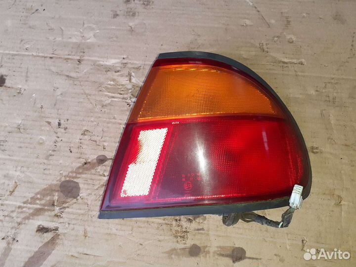 Фонарь задний правый Мазда 323F 94-98 г.в
