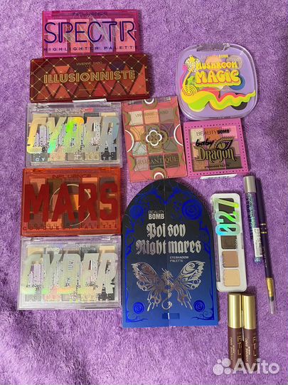 Палетка теней, хайлайтер, помада