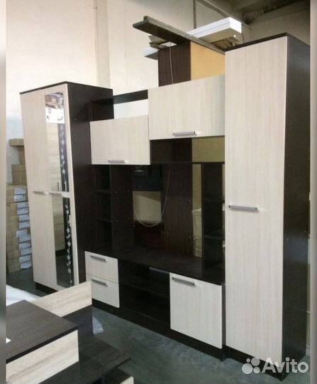 Стенка в гостиную