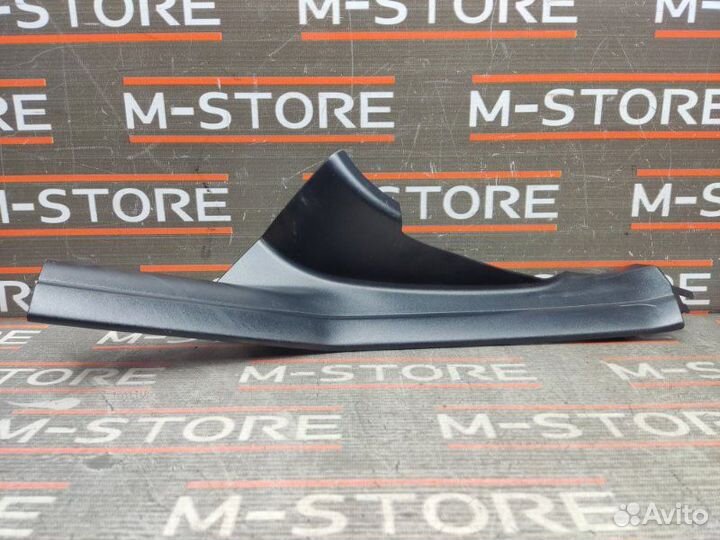 Накладка на порог салона задняя левая Bmw 3-Series