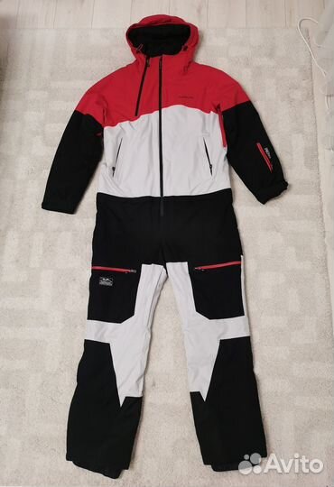 Сноубордический комбинезон мужской