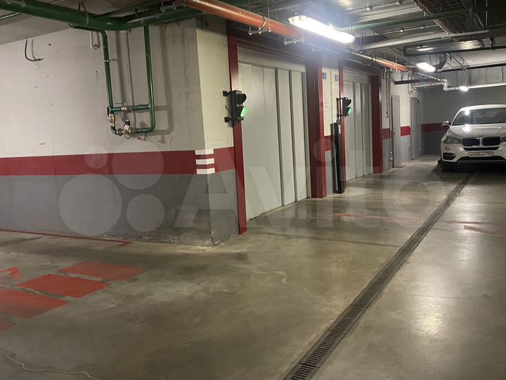 Машиноместо, 14 м²