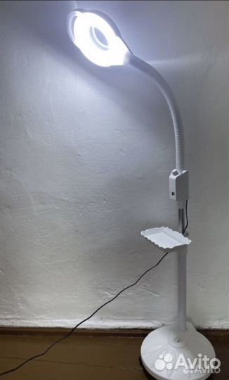 Лампа лупа напольная