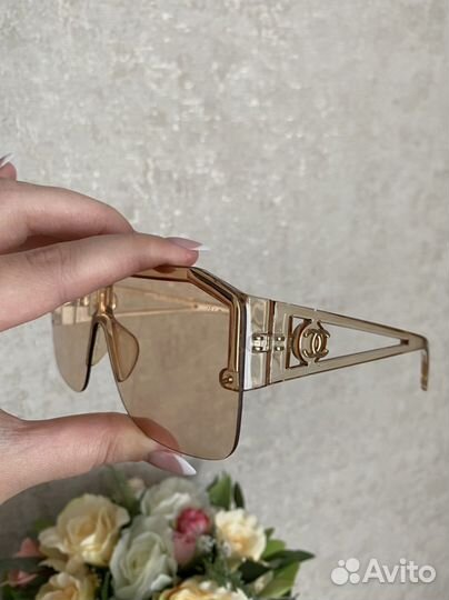 Солнцезащитные очки