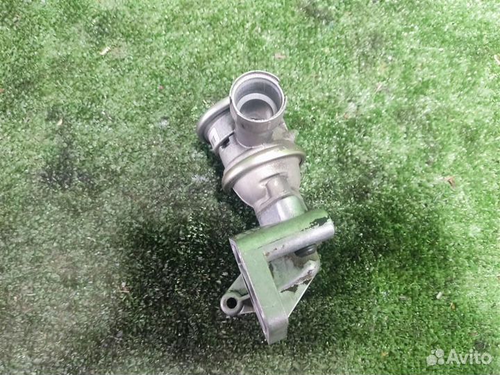 Клапан рециркуляции (EGR) volkswagen Golf Plus 20