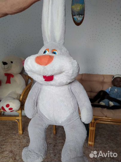 Заяц новый 91 см с ушками