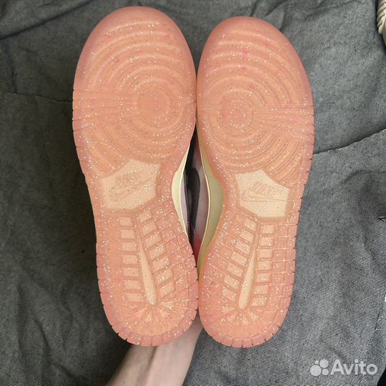 Кроссовки Nike Dunk Low LX Barbie