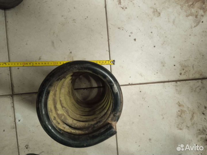 Фольксваген транспортёр т2 т3 пружина передняя