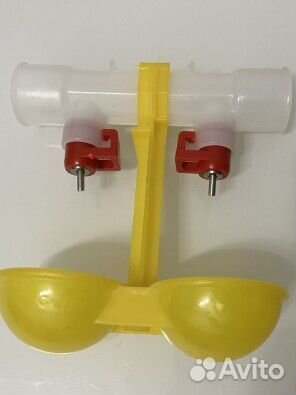 Поилка нипельная для кур