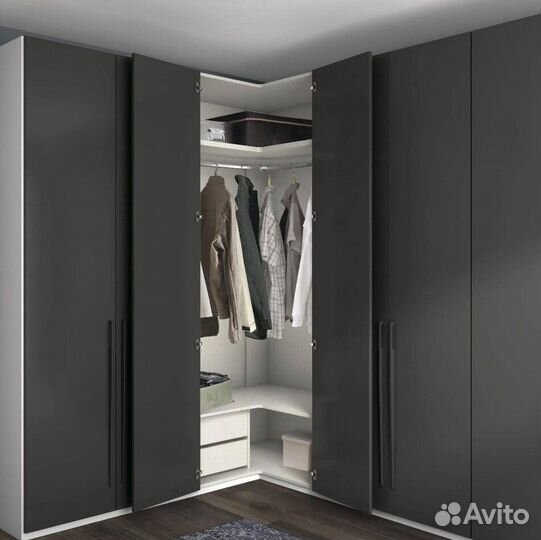 Угловой шкаф