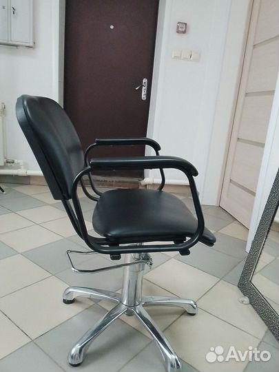 Продам мойку парикмахерскую, тележку, кресло