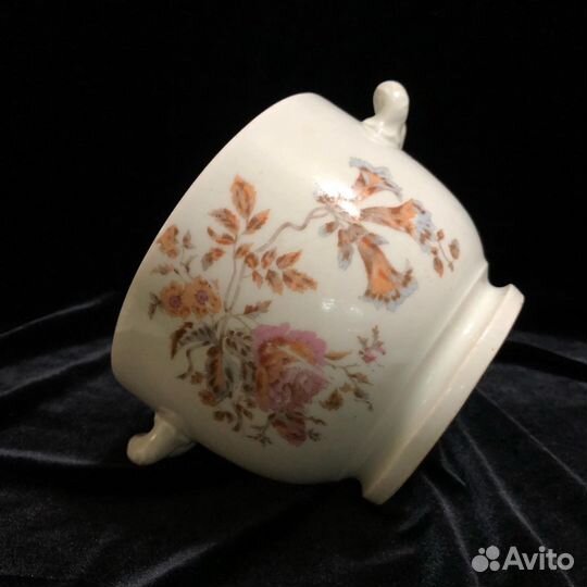 Террин с крышкой. Русский фарфор