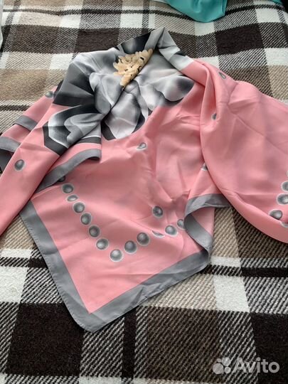 Шарфы и палантины