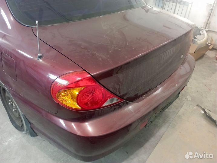 Задний фонарь kia spectra