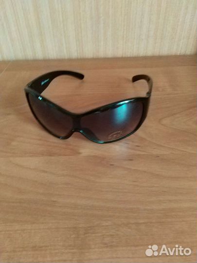 Солнцезащитные очки женские