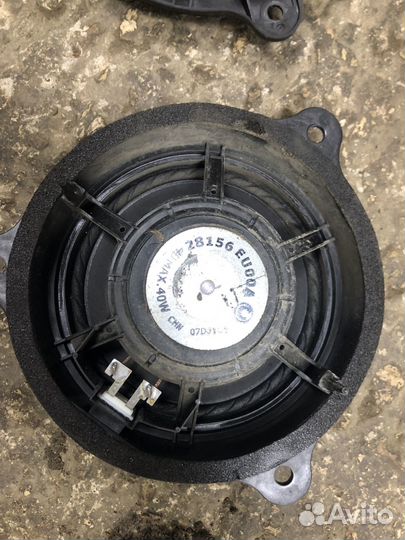 Штатный динамик Nissan Tiida 1