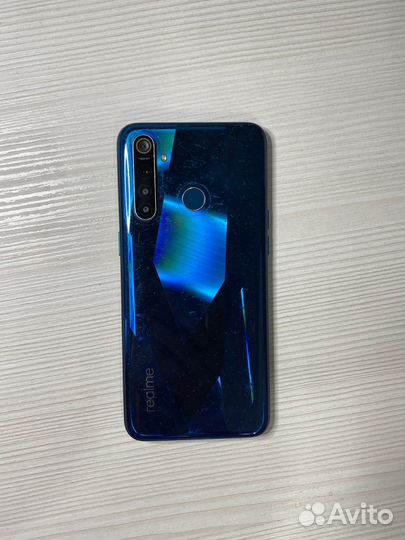 Телефон realme 5pro