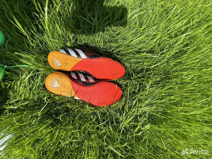 Футбольные бутсы