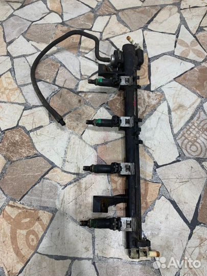 Топливная рампа (рейка) Ford Fusion хэтчбэк 1.4