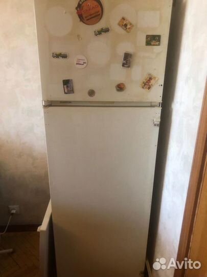 Встраиваемый Холодильник ariston