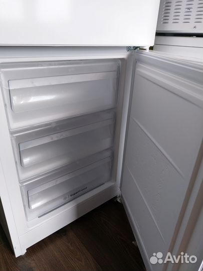 Холодильник бу no frost