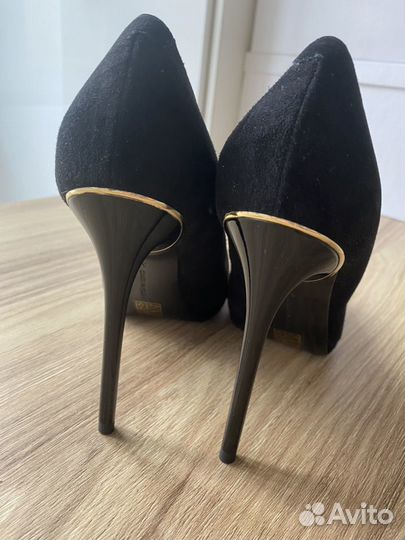 Туфли Carlo Pazolini классические новые