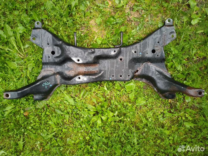 Подрамник lancer 9